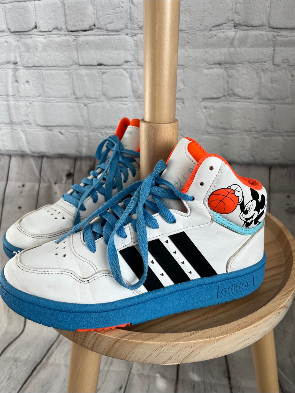 adidas Mickey White, Blue & Orange High-Top Sneakers Size 4